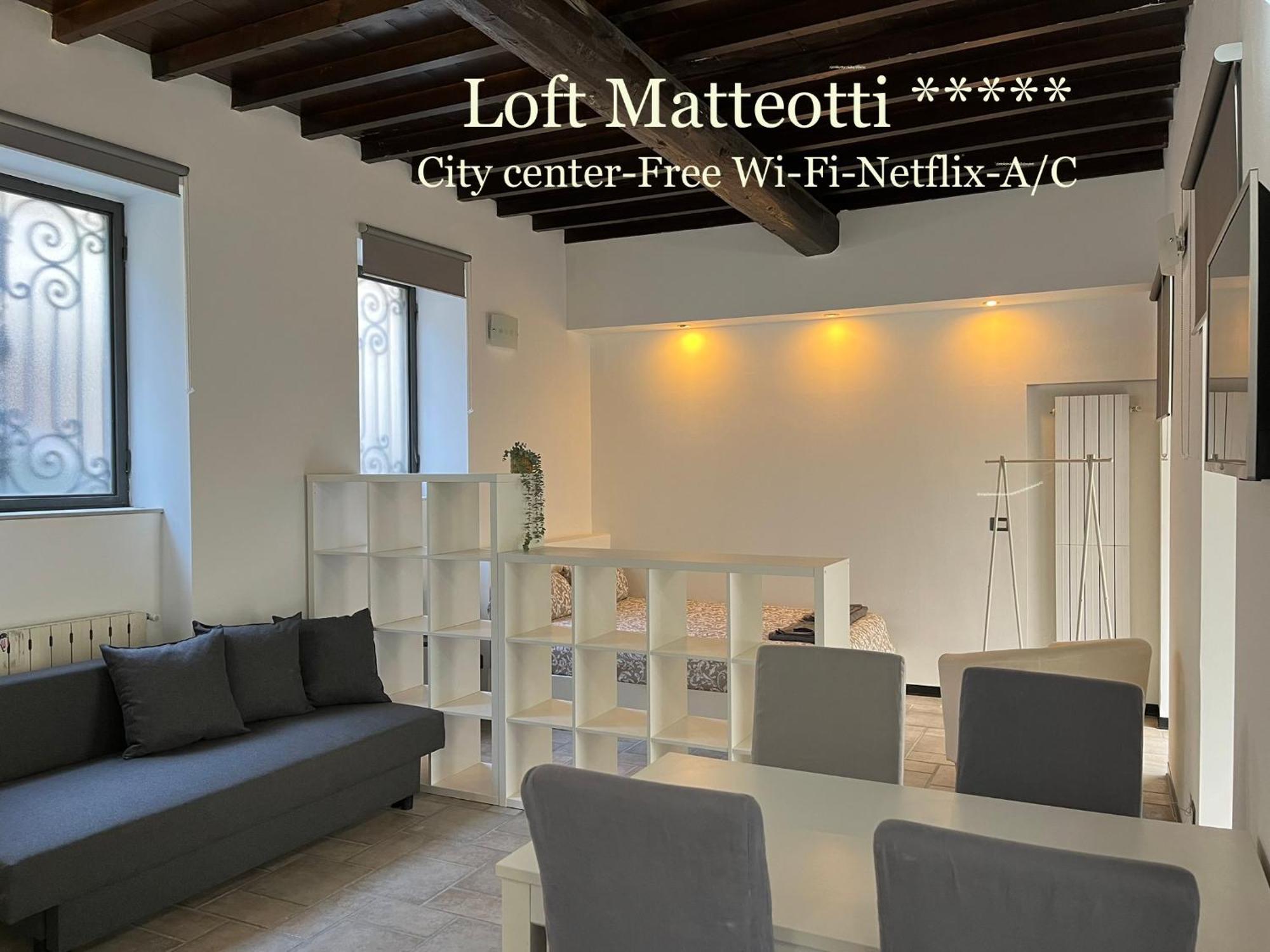 Loft Matteotti - Studio In Centro Бусто-Арсіціо Екстер'єр фото